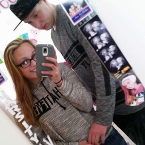 Meet your Posher, Courtney