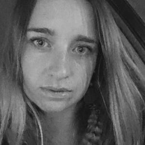 Meet your Posher, Romina