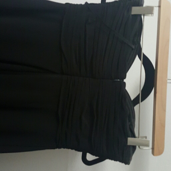 Strapless black dress - Picture 4 of 4