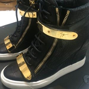 Make offer! Guiseppe Zanotti platform sneakers!