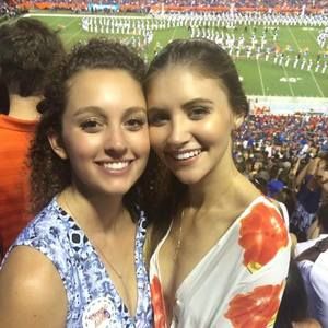 Meet your Posher, Abby