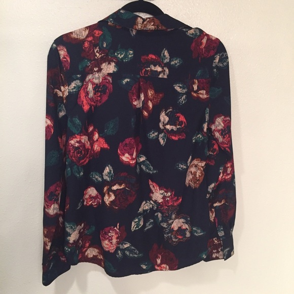 ❌ SOLD! ❌ EUC Merona Floral Half-Button Up Blouse - Picture 2 of 3