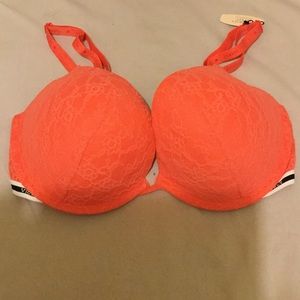 🎉SALE 🎉VS Lace Underwire Bra