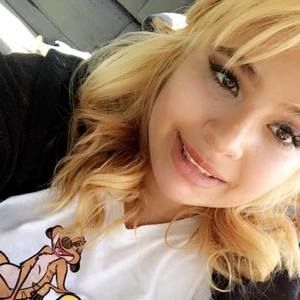 Meet your Posher, Izabela