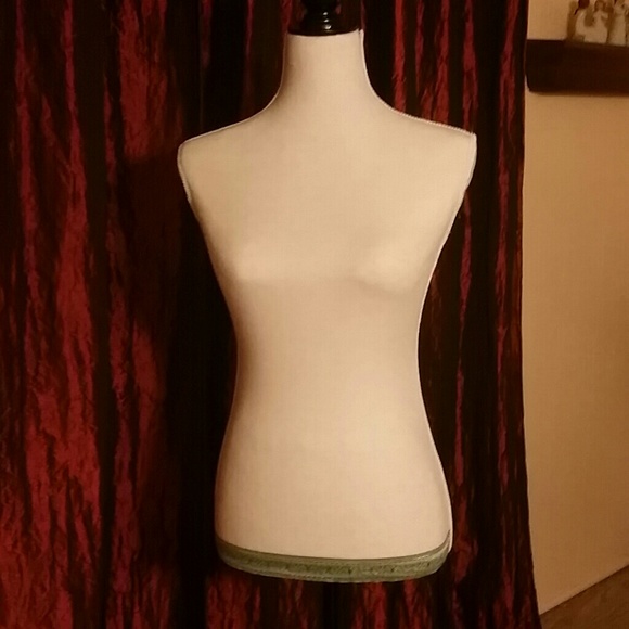 Meet my new member of my Poshmark family.