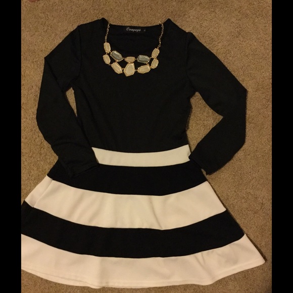 Black and white long sleeve dress