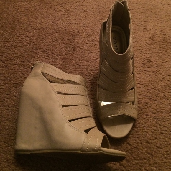 Nude wedge heels