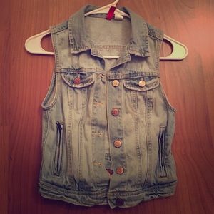 Denim Cropped Vest