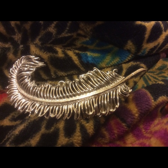 Vintage Feather Pin - Picture 1 of 2