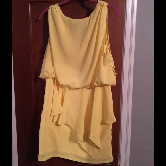 NWT dress with tiered front