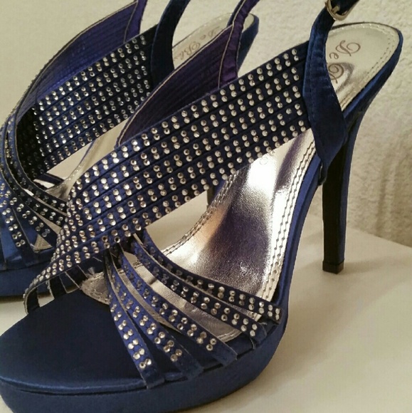 Blue strappy platforms with rhinestone - Picture 1 of 3