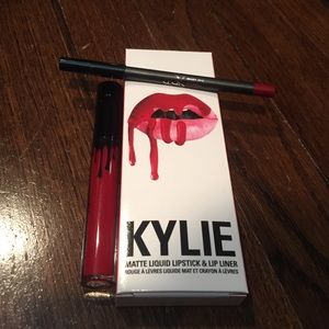 Brand New in Hand Kylie Lipkit (Lip kit) Mary Jo K