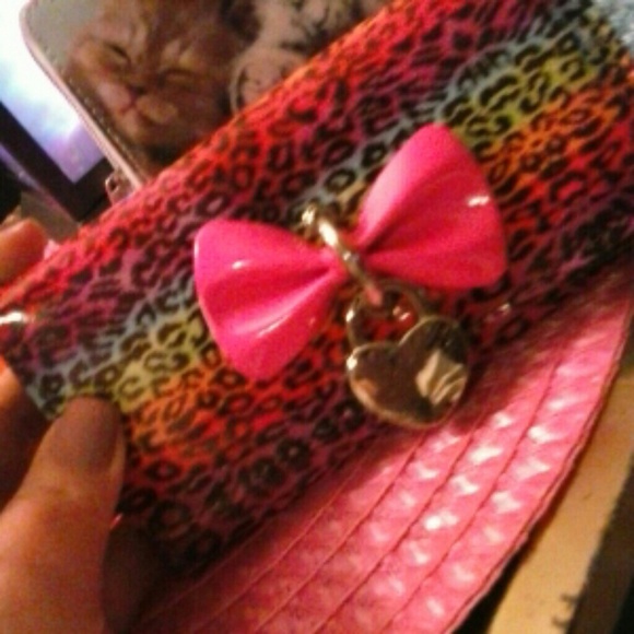 New - Picture 2 of 4