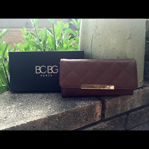 NWT BCBG Quilted pattern wallet msrp 58.00