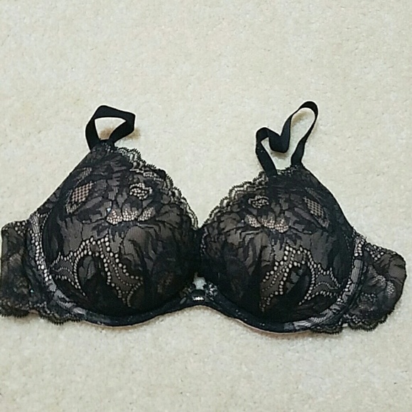 Victoria's secret plunge push up lace bra