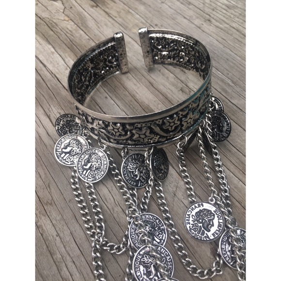 ✨HP✨ Upper Arm Bracelet, Bohemian Arm Cuff - Picture 3 of 4