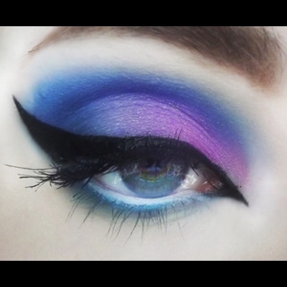 Stila Ombré Eyeshadow in Tie Dye - Picture 2 of 4
