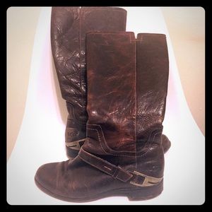 Leather Ugg boots
