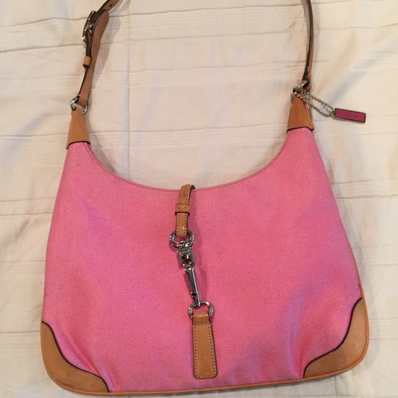 COACH Pink small Shoulder Bag GUC