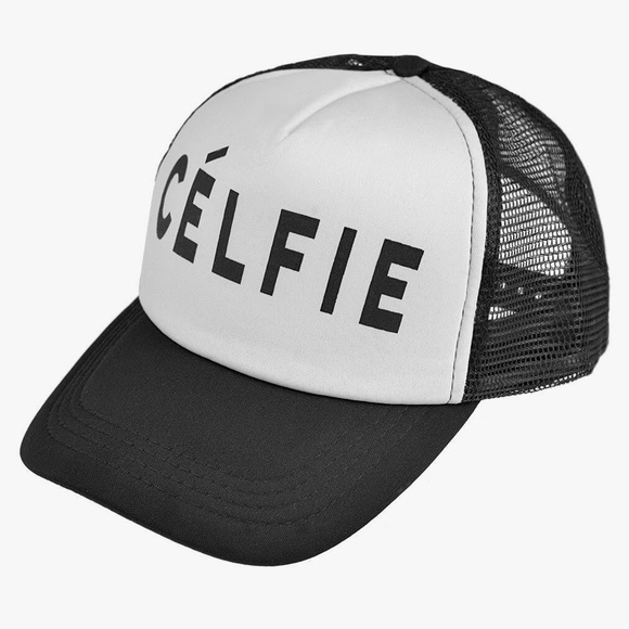 🎳CELFIE HAT🎳