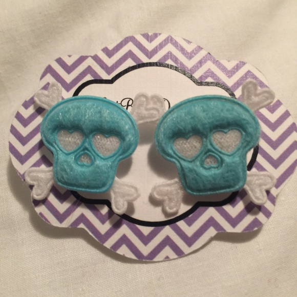 Skull Earrings - Handmade - Set of 3 Pairs! NEW! - Picture 4 of 4