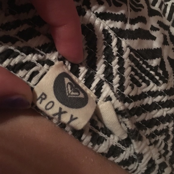 Short Roxy Dress - Picture 2 of 4