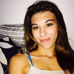 Meet your Posher, Joelle