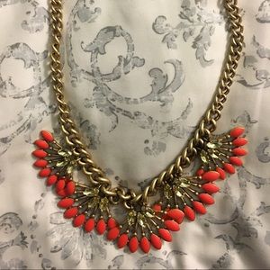 Stella and Dot Coral Cay statement necklace