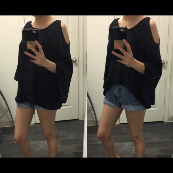 OPEN SHOULDER SWEATER🔴🔴🔴 FINAL PRICE!! 🔴🔴🔴 - Picture 1 of 3