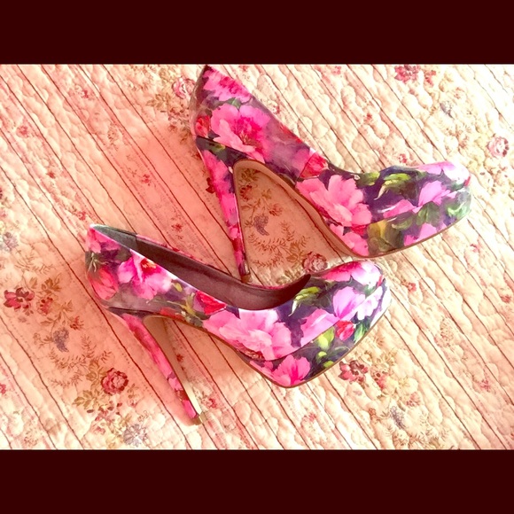 G by Guess shoes
