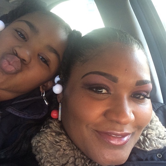 Meet your Posher, Tinyetta - Picture 3 of 4