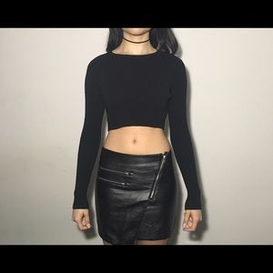 Long sleeve ribbed crop top