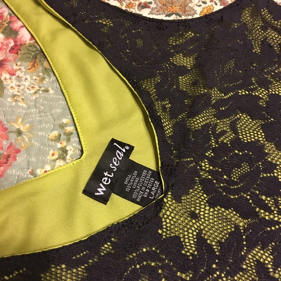 Sexy lace tank - Picture 2 of 2