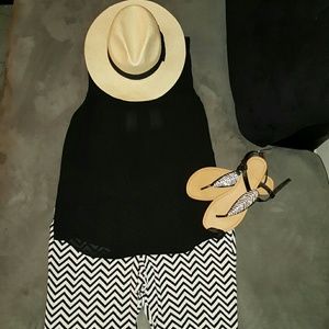 Torrid Black and White chevron pant