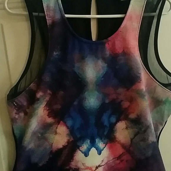 Form fitting dress - Picture 2 of 4