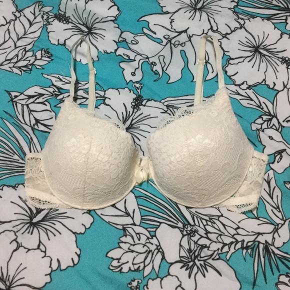 VS Angels Cream Lace Push-Up Bra - Picture 1 of 4