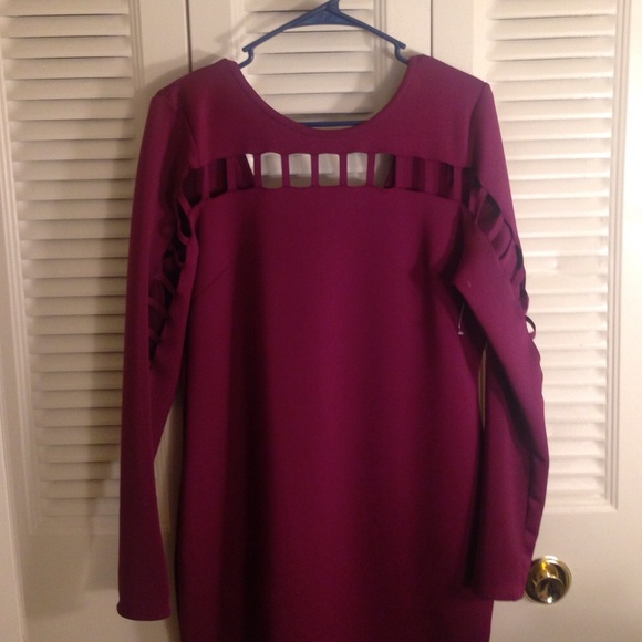 Fitted dress CATCH THIS HOT DEAL