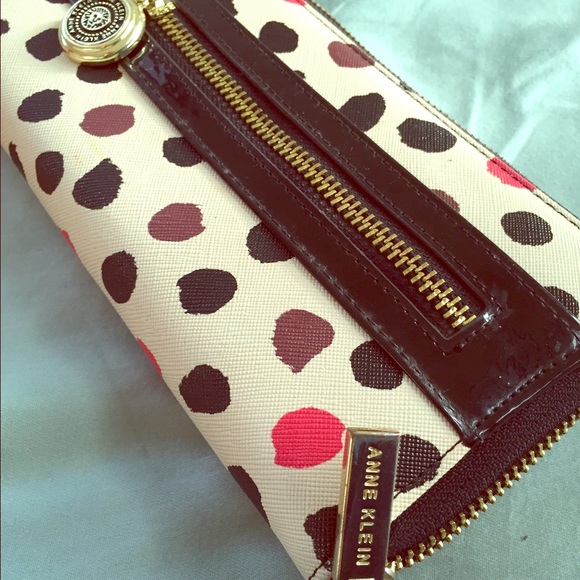 Anne Klein wallet