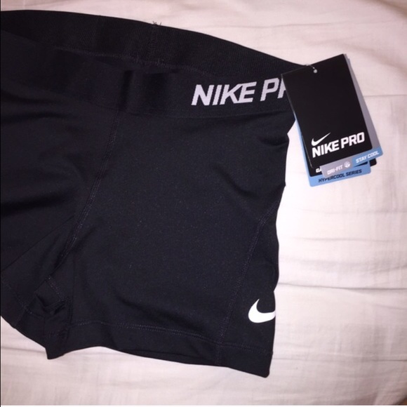 Black Nike Pros