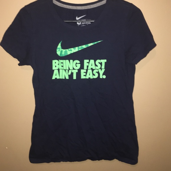 Nike shirt - Picture 1 of 2