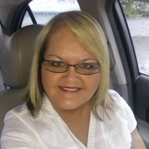 Meet your Posher, Shellie - Picture 1 of 1