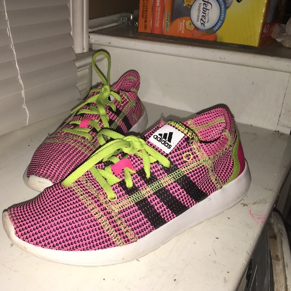 Adidas shoes - Picture 1 of 3