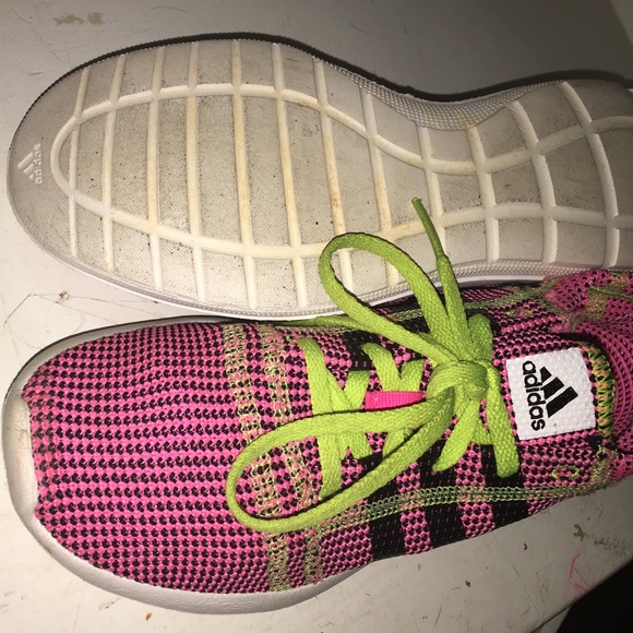 Adidas shoes - Picture 3 of 3