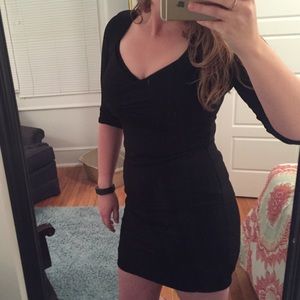Fitted little black dress!