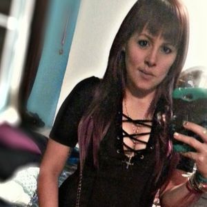 Meet your Posher, Dana