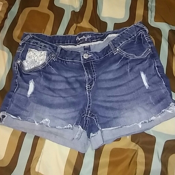 Size 16 amethyst shorts