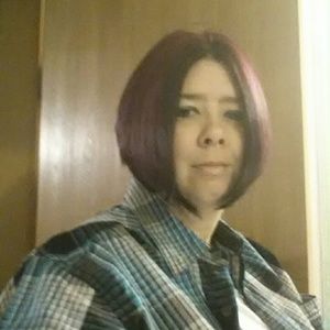 Meet your Posher, Crystal