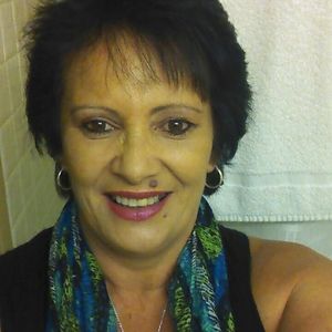 Meet your Posher, Selena