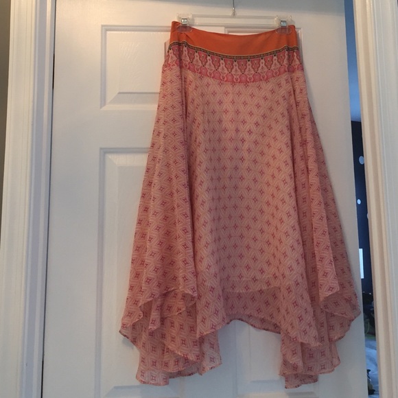 Banana Republic 100% silk skirt!
