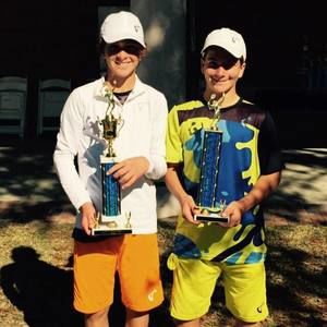 Meet your Posher, Leslie